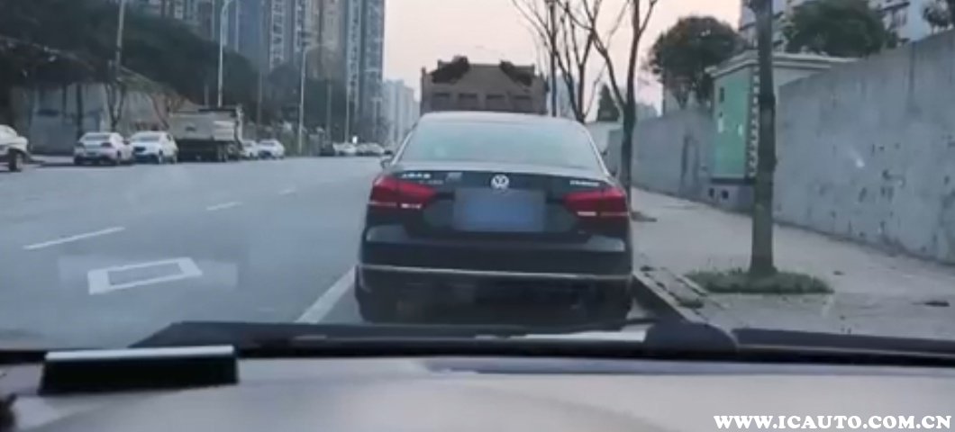 车内目测距离口诀，车距判断技巧图解3305