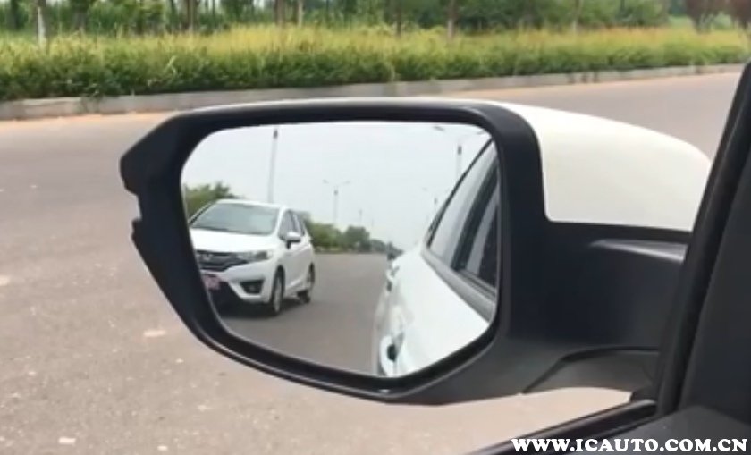 车内目测距离口诀，车距判断技巧图解8838