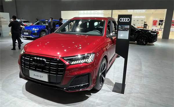 奥迪q7怎么样值得买吗296 奥迪q7怎么样值得买吗296